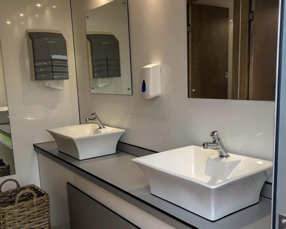 Pearl 3+3 | Blue Loos Event Hire | Weddings | Cheshire