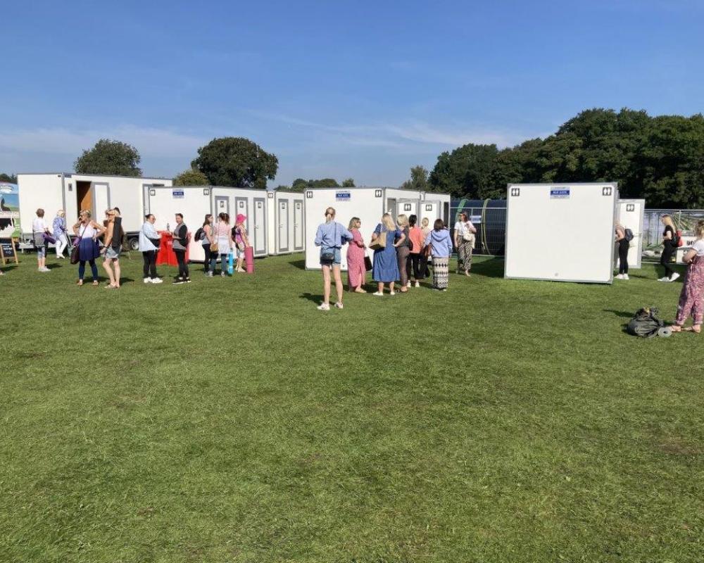 Luxury Toilets | Blue Loos Event Hire | Festivals & Events | Cheshire