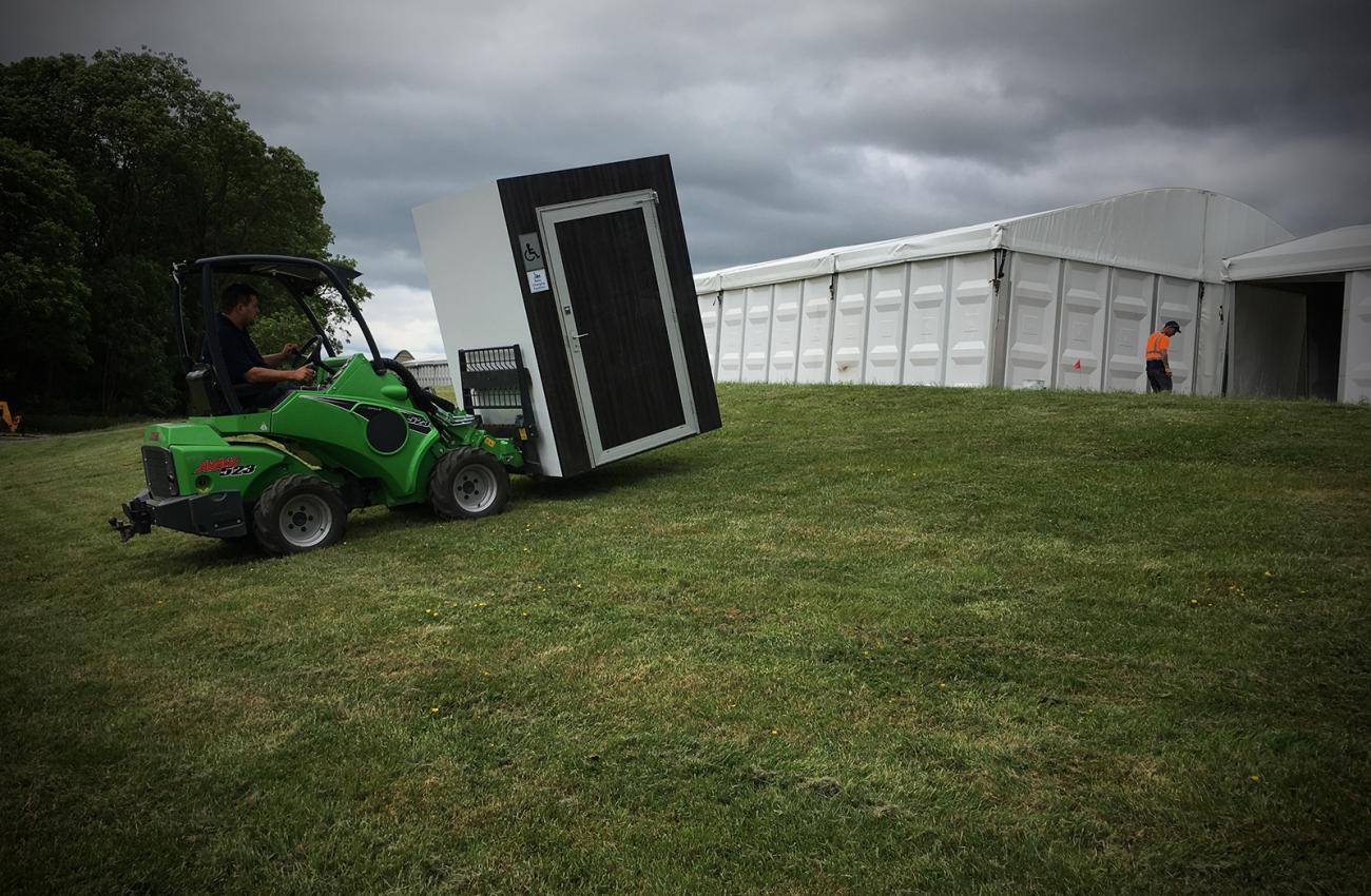 Luxury Vacuum Range | Blue Loos Event Hire | Weddings | Cheshire