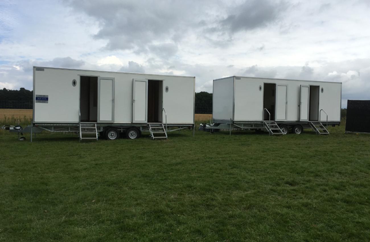 Emerald 4+2 | Blue Loos Event Hire | Weddings | Cheshire